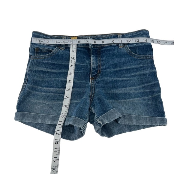 Cherokee Adjustable Waist Cuffed Hem Jean Shorts Size 28 Women's - Picture 4 of 5